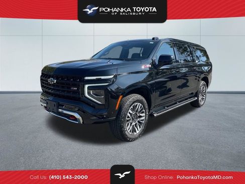 Used 2025 Chevrolet Suburban Z71 image 1