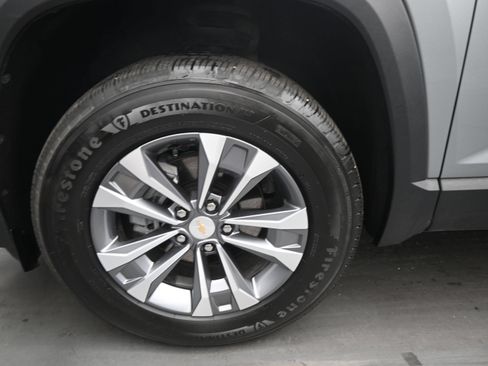 Used 2026 Chevrolet Equinox LT FWD image 11