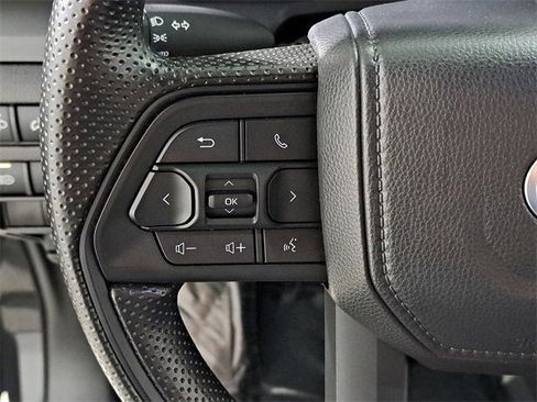 Used 2025 Toyota Tacoma SR image 24