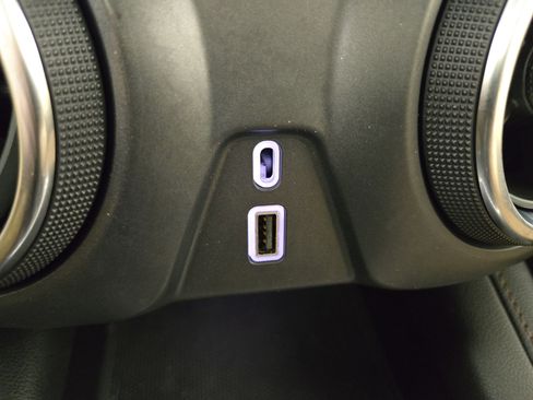 Used 2020 Chevrolet Blazer Premier image 26