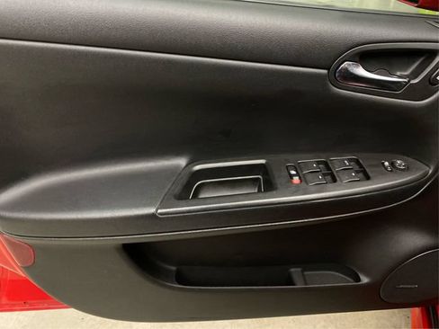 Used 2009 Chevrolet Impala SS w/ Convenience Package FWD image 25