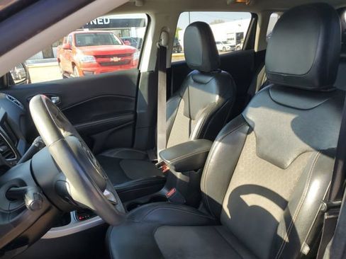 Used 2021 Jeep Compass Latitude FWD image 7