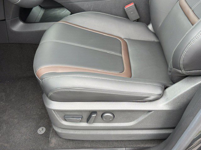 Certified 2026 Nissan Armada SL w/ Captain's Chari Seat Package AWD/4WD image 47