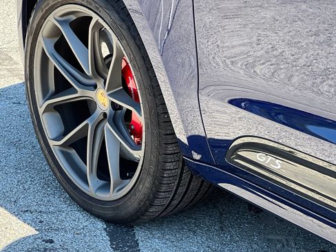 Certified 2026 Porsche Macan GTS AWD/4WD image 10