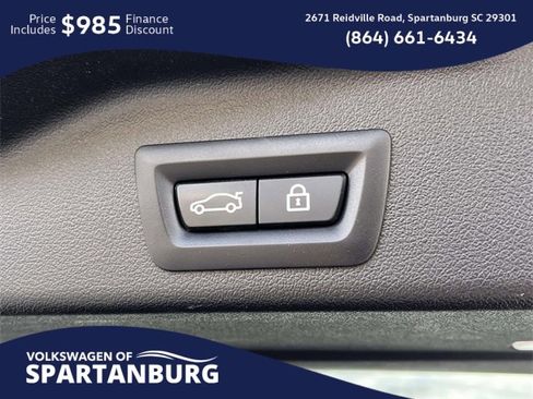 Used 2022 BMW X5 M50i image 11