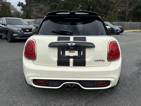 Used 2016 MINI Cooper S image 5