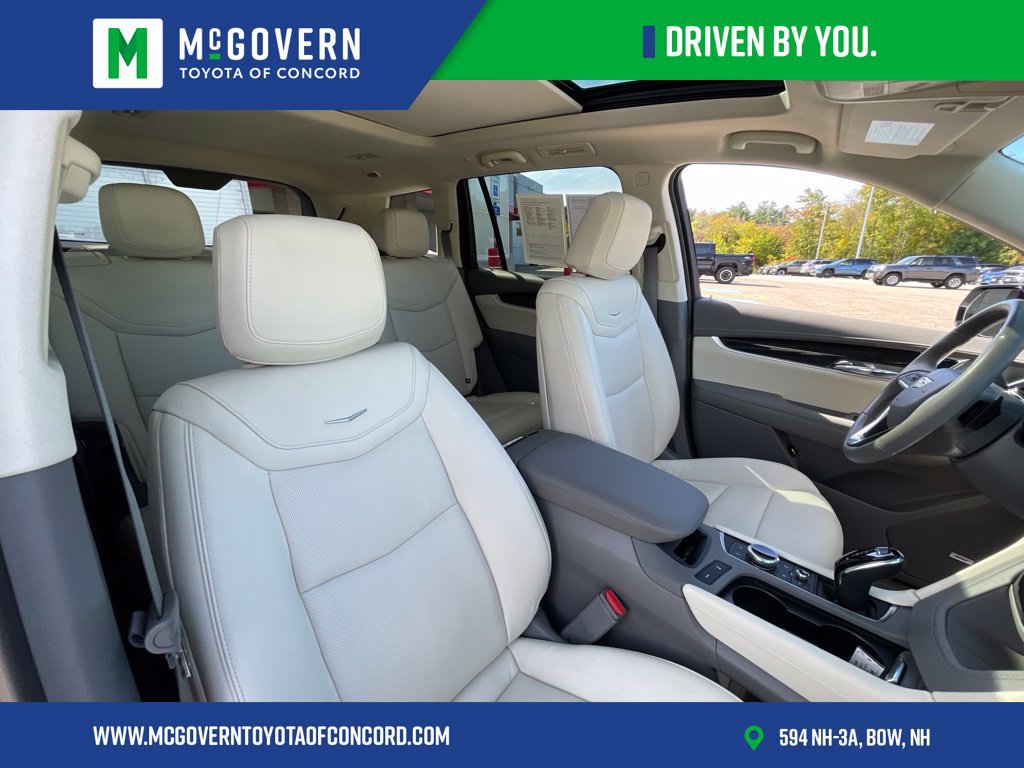 Used 2025 Cadillac XT6 Premium Luxury AWD/4WD image 38