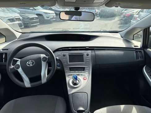 Used 2012 Toyota Prius Two image 10