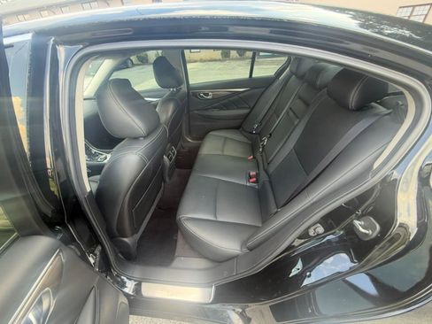 Used 2018 INFINITI Q50 Luxe w/ Sensory Package (Luxe) RWD image 23
