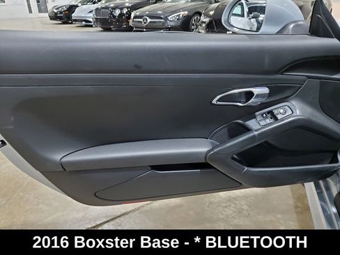 Used 2016 Porsche Boxster image 8
