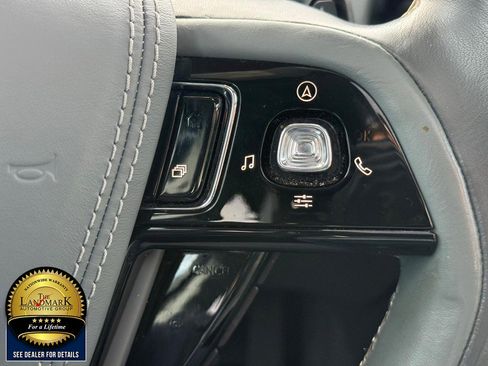 Used 2020 Lincoln Aviator Reserve w/ Equipment Group 202A image 11