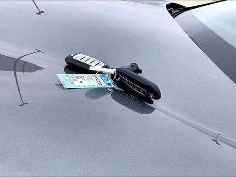 Used 2025 INFINITI QX50 Sport image 12