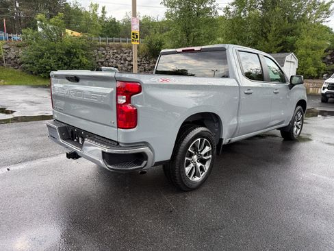 Used 2024 Chevrolet Silverado 1500 LT AWD/4WD image 5