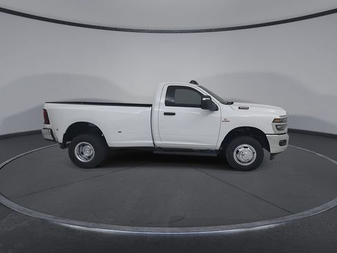 New 2026 RAM 3500 Tradesman AWD/4WD image 17
