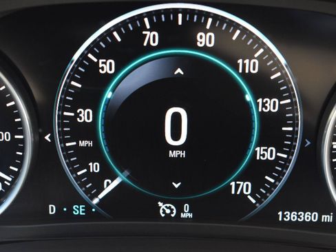 Used 2017 Buick Envision Premium AWD/4WD image 5