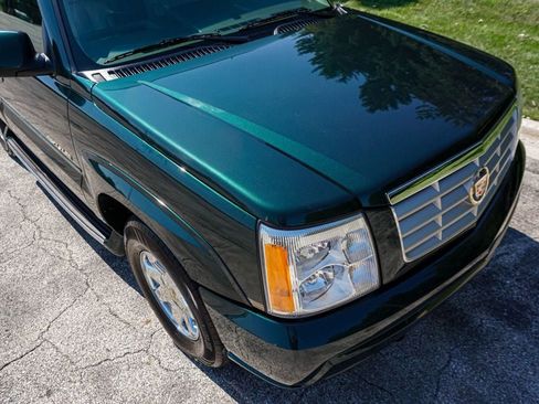 Used 2003 Cadillac Escalade AWD image 64