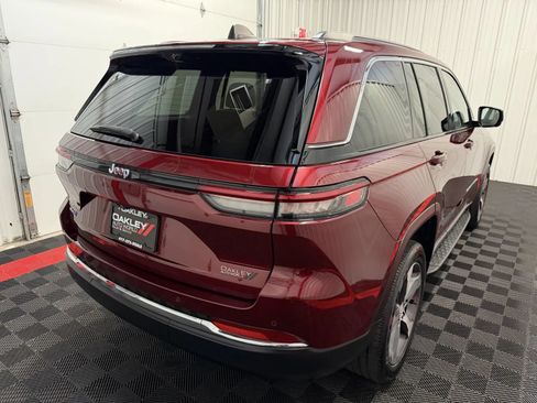 Used 2023 Jeep Grand Cherokee 4WD 4xe w/ Luxury Tech Group II image 17