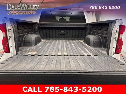 Used 2021 Chevrolet Silverado 1500 Custom Trail Boss image 18