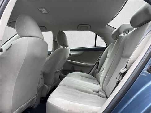 Used 2013 Toyota Corolla LE w/ Preferred Accessory Pkg #2 image 19