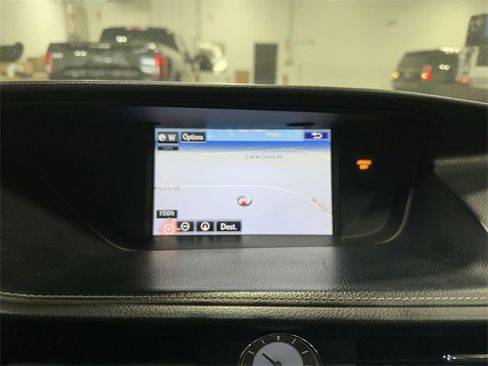 Used 2015 Lexus ES 350 w/ Luxury Package image 24