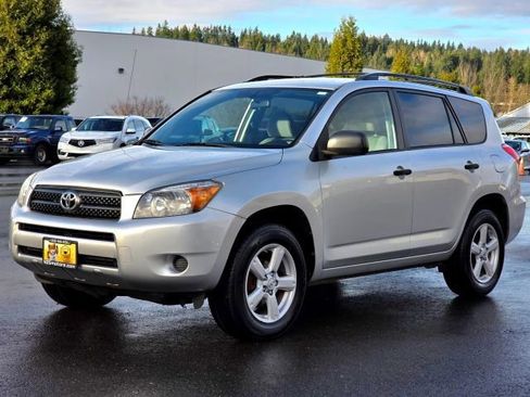 Used 2007 Toyota RAV4 Base image 3