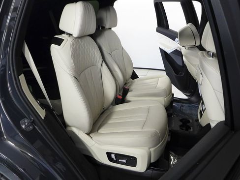 Used 2023 BMW ALPINA XB7 AWD/4WD image 20