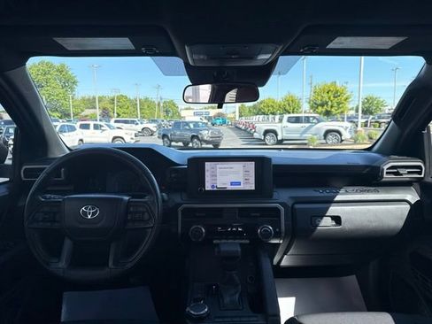 Certified 2024 Toyota Tacoma SR AWD/4WD image 12