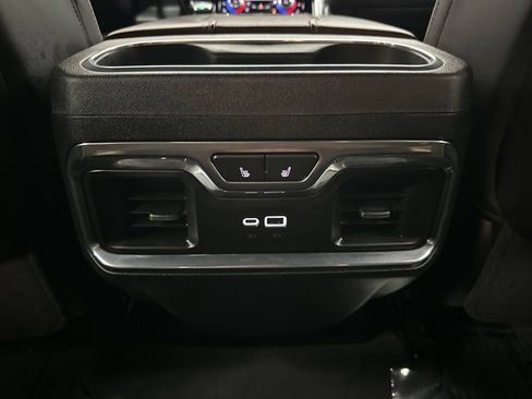 Used 2025 GMC Sierra 2500 Denali Ultimate AWD/4WD image 23