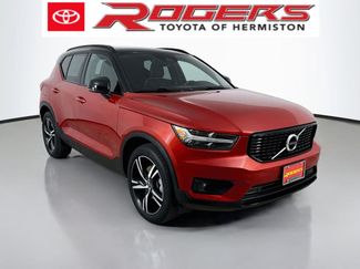 Used 2020 Volvo XC40 T5 R-Design AWD/4WD video 1