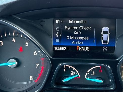 Used 2018 Ford Escape SE w/ SE Sport Appearance Package image 7