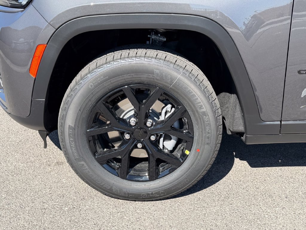 New 2026 Jeep Grand Cherokee Altitude AWD/4WD image 21