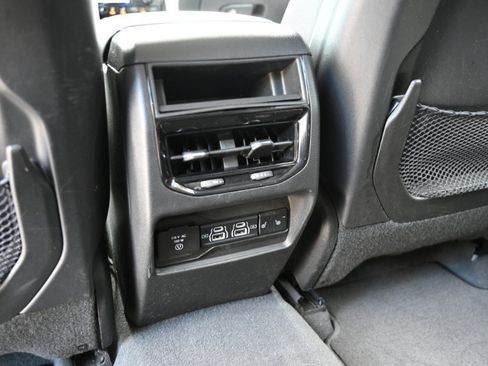 Used 2023 Jeep Grand Cherokee 4WD 4xe image 23