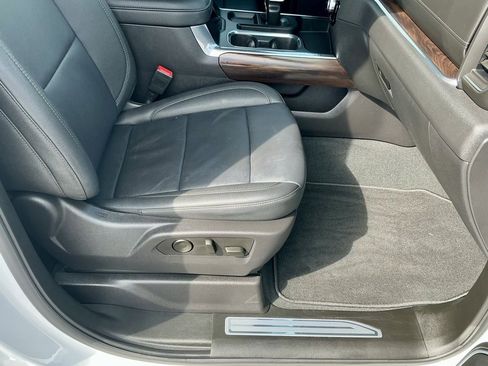 Used 2024 GMC Sierra 1500 SLT w/ SLT Premium Plus Package image 24