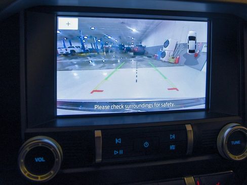 Used 2022 Ford Mustang Premium image 18