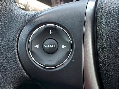 Used 2017 Honda Pilot LX image 18