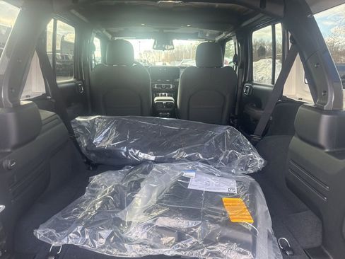 New 2025 Jeep Wrangler Sport S image 33