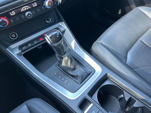 Used 2022 Audi Q3 2.0T Premium Plus image 27