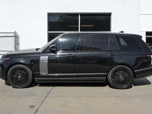 Used 2020 Land Rover Range Rover Long Wheelbase Autobiography image 12