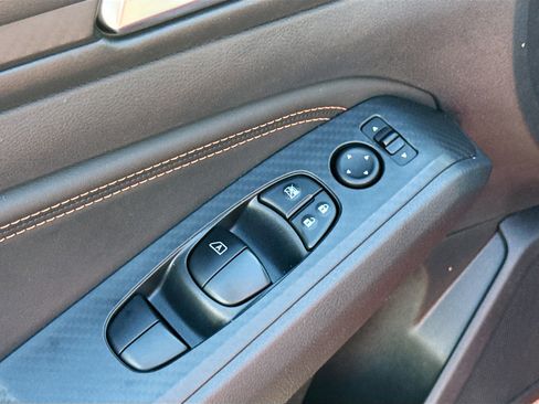 Used 2019 Nissan Altima 2.5 SR w/ SR Premium Package image 7