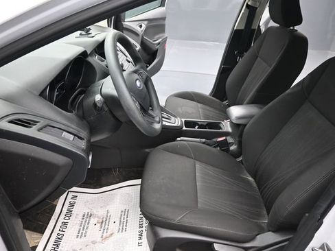 Used 2017 Ford Focus SE image 11