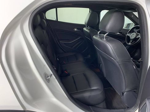 Used 2019 Mercedes-Benz GLA 250 4MATIC image 36