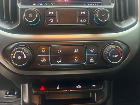 Used 2021 Chevrolet Colorado LT w/ LT Convenience Package image 20