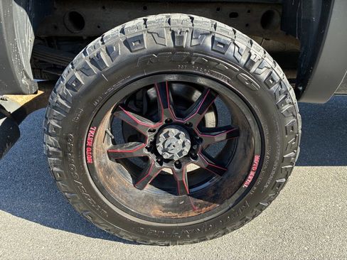 Used 2014 Chevrolet Silverado 2500 LTZ w/ LTZ Plus Package image 25