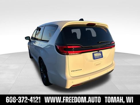New 2026 Chrysler Pacifica Select FWD image 5