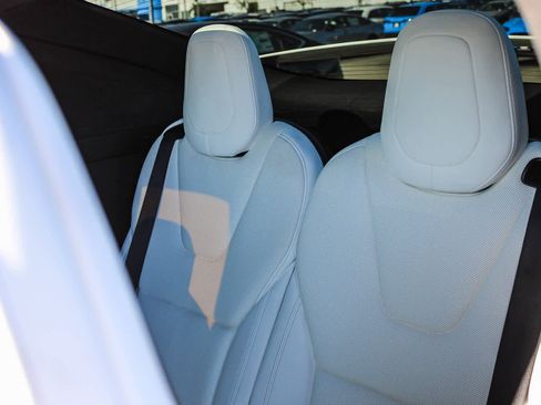 Used 2022 Tesla Model X Plaid image 20