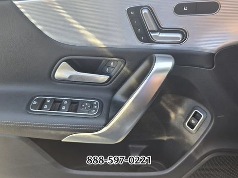 Used 2022 Mercedes-Benz A 220 image 31