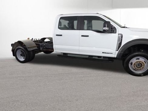 Used 2024 Ford F550 4x4 Crew Cab Super Duty image 2