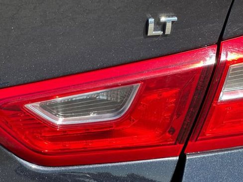 Used 2023 Chevrolet Malibu LT image 32
