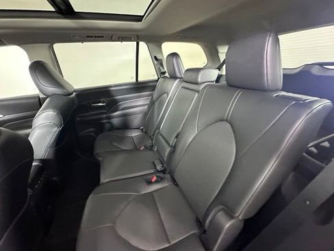 Certified 2025 Toyota Grand Highlander AWD Hybrid image 18