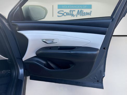 Used 2025 Hyundai Tucson SE image 32